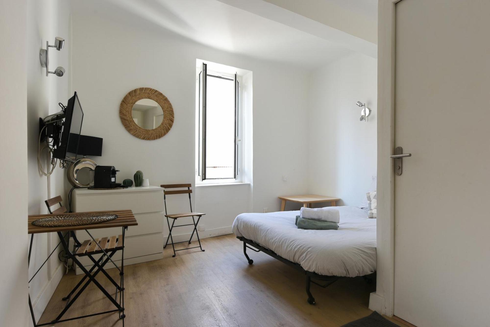 Studio Garrigue La Fare-les-Oliviers Ngoại thất bức ảnh